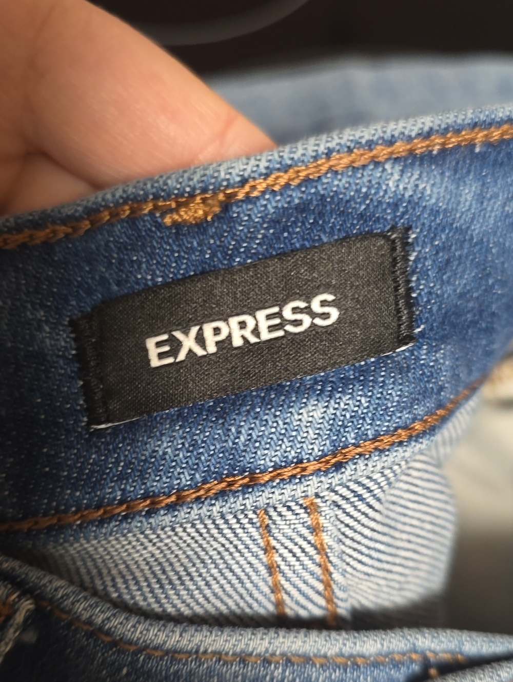 Express Skyscraper Mid Rise Distressed Jeans Size 8 Regular - Picture 8 of 10
